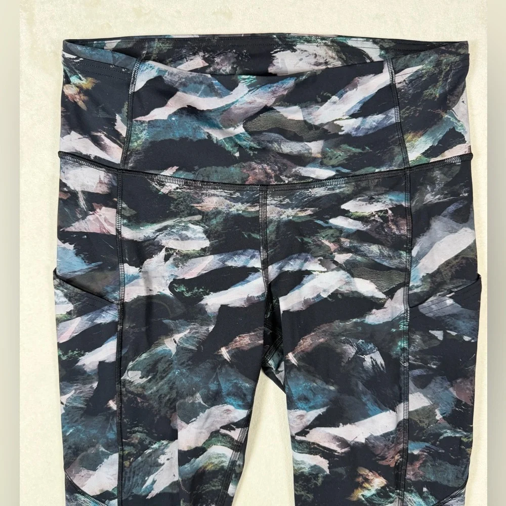 Lululemon Athletica Size 8 Align Abstract Multicolor Leggings